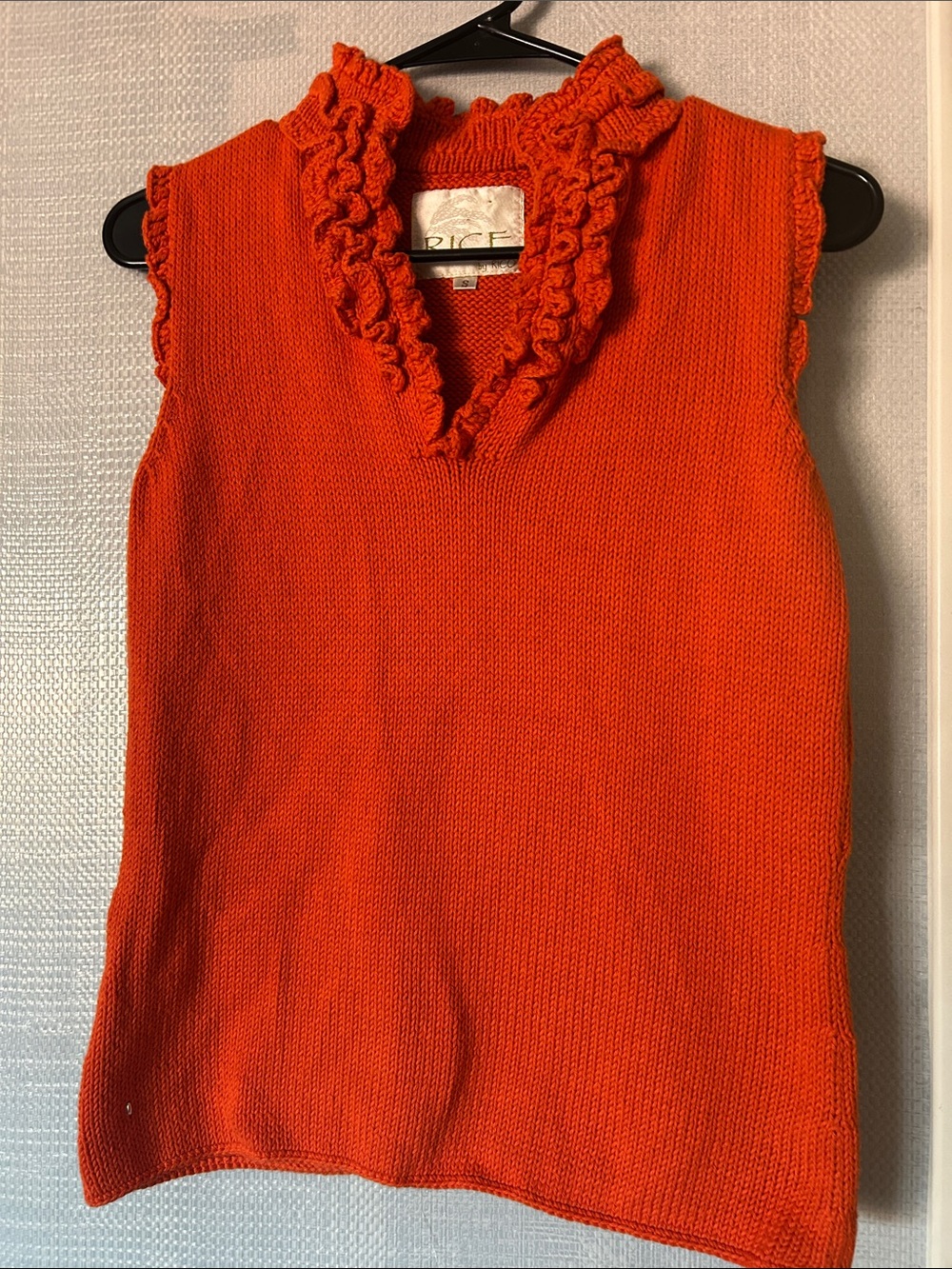 Ice Ruffled V‑Neck Sleeveless Knit Tank in Bright Orange